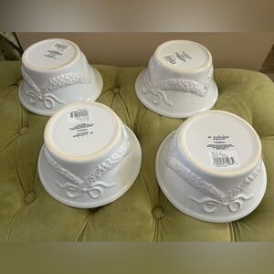 Set of 4 St. Nicolas Square Traditions Antique White Embossed Garland Bow Bowls